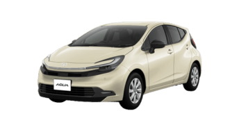 TOYOTA アクア
